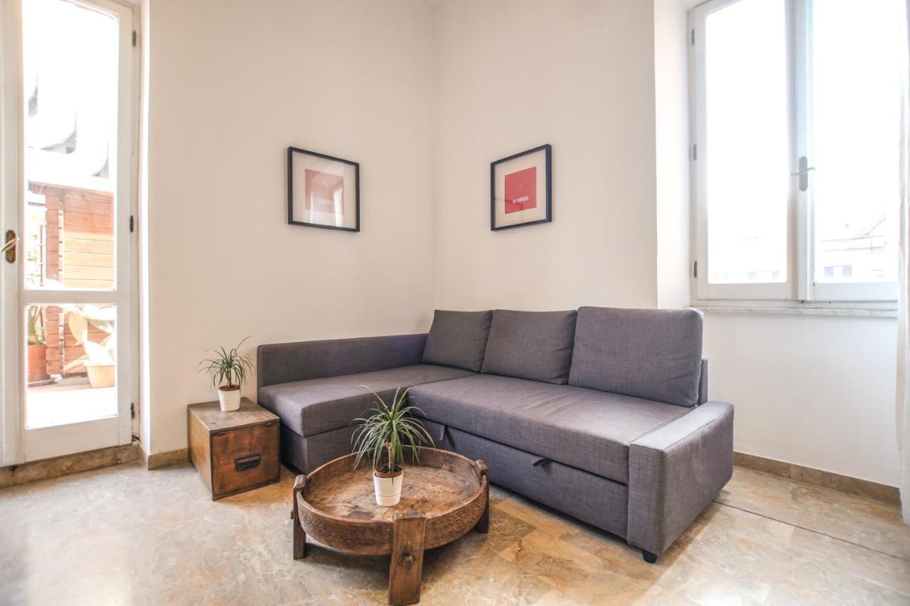 Spacious Apartment With Big Terrace At Colosseum Rom Exterior foto