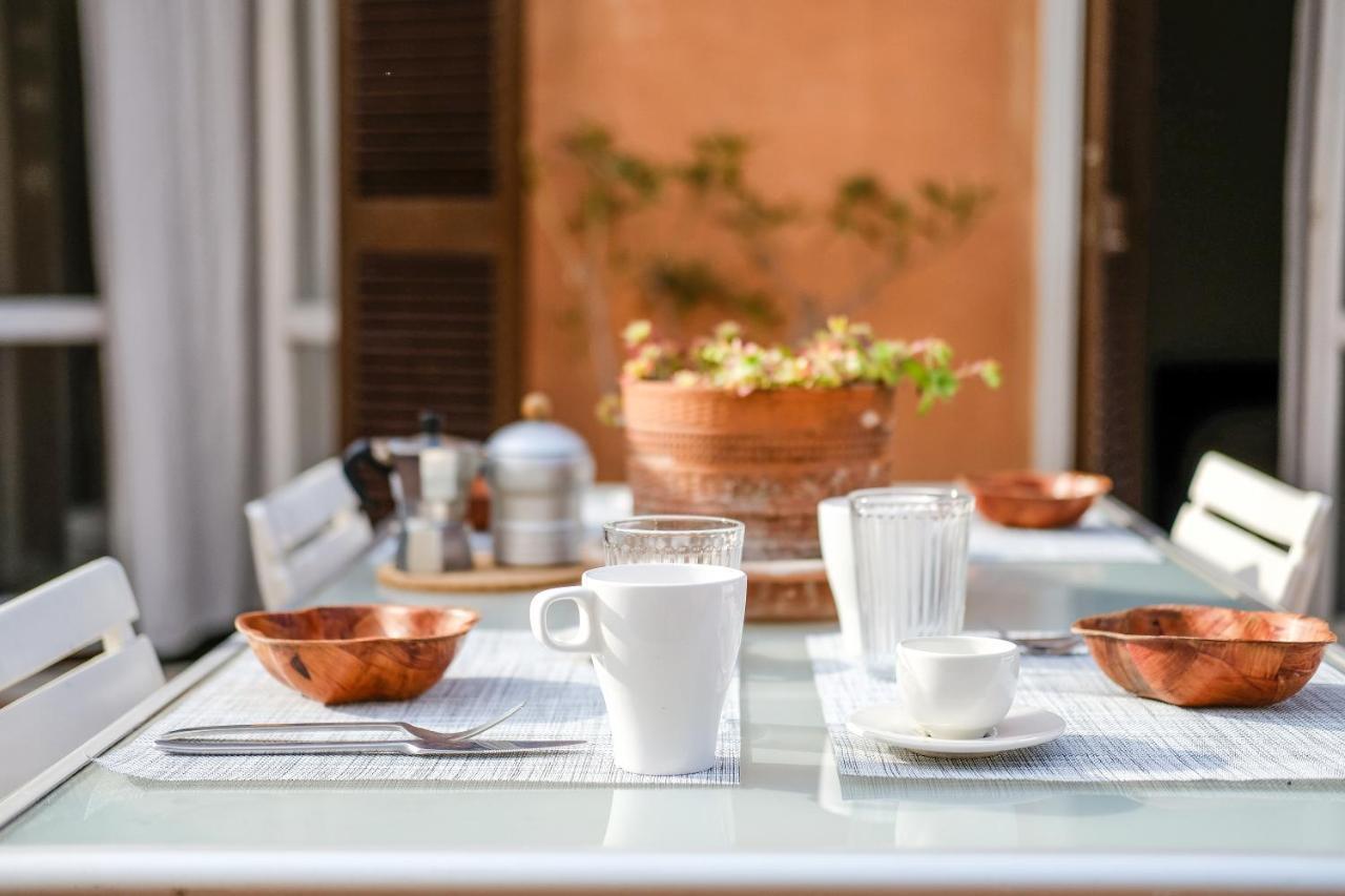 Spacious Apartment With Big Terrace At Colosseum Rom Exterior foto